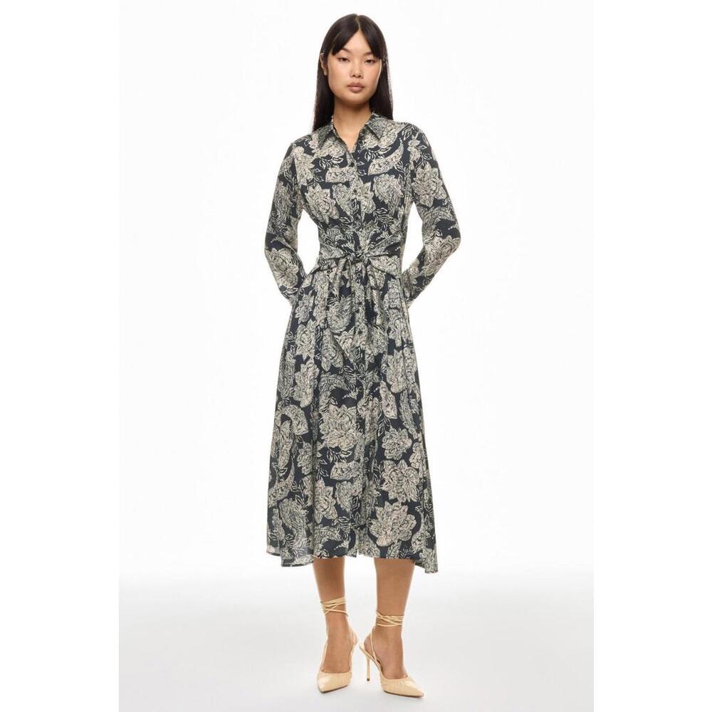Shoshanna Essie Dress Size 0 with Fabric Pull